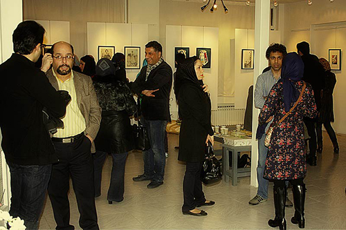 گزارش تصویری نمایشگاه تصویرسازی با عنوان "بانوی سپید" در گالری زرنا