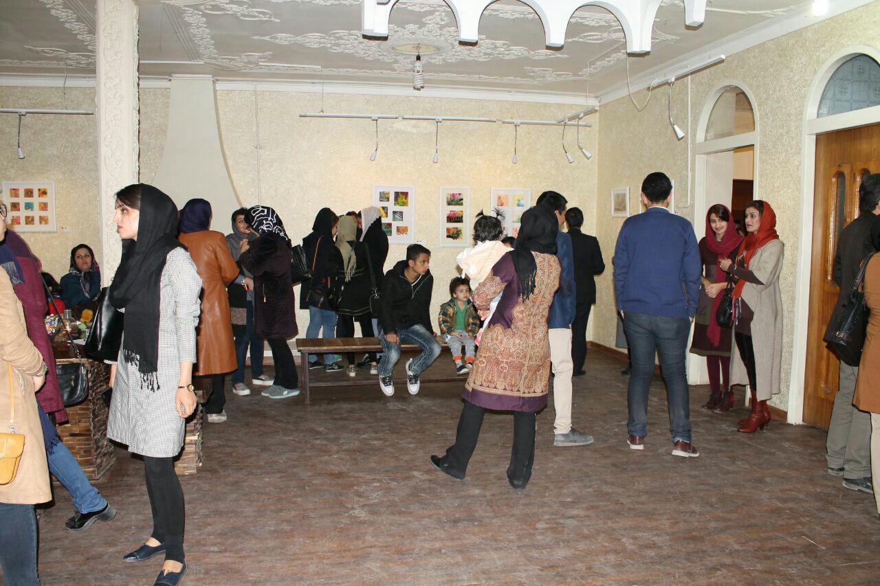 نمایشگاه نقاشی جمعی از دانشجویان دانشگاه الزهرا کرمان برگزار شد