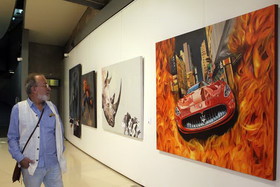 افتتاح یک نمایشگاه با ادای احترام به قربانیان فاجعه منا