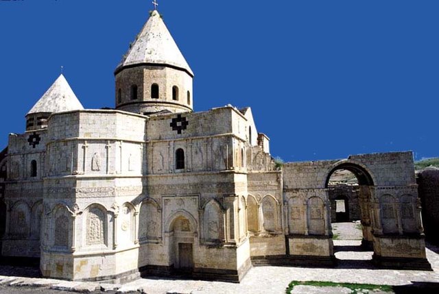 مرمت 3 بنای تاریخی ارامنه در آذربایجانغربی