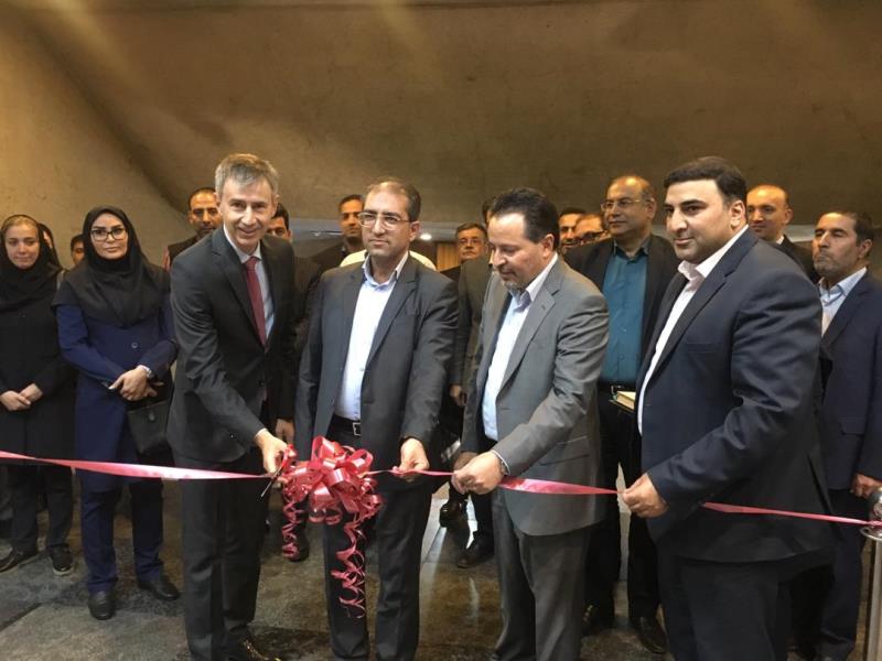 نمایشگاه آثار " گئورگ ژرستر " با حضور سفیر سوئیس در برج آزادی افتتاح شد