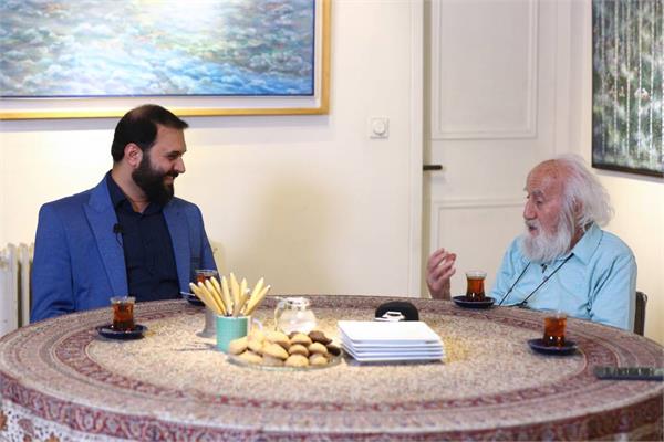 مدیرکل هنرهای تجسمی با استاد حسین محجوبی دیدار کرد