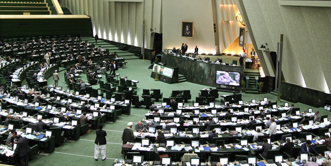 اصلاح طرح حمایت از هنرمندان، استادکاران و فعالان صنایع دستی جهت تامین نظر شورای نگهبان