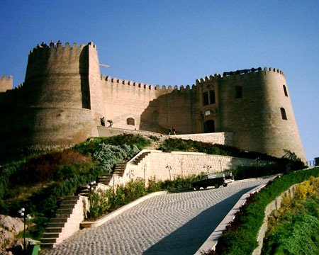 قلعه فلکالافلاک سند دار شد