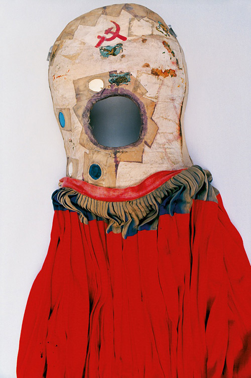 نمایش تصاویر لوازم شخصی فریدا کالو در گالری Hoppen لندن