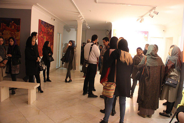آثار نقاشی و پرفورمنس پویا جمالی به نمایش در آمد/گزارش تصویری