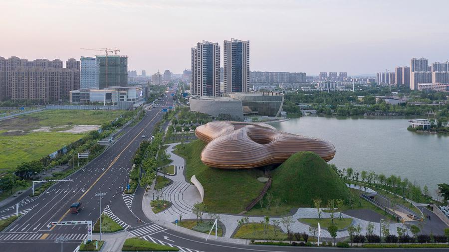 نگاهی به طراحی موزه ی CURVACEOUS LIYANG چین